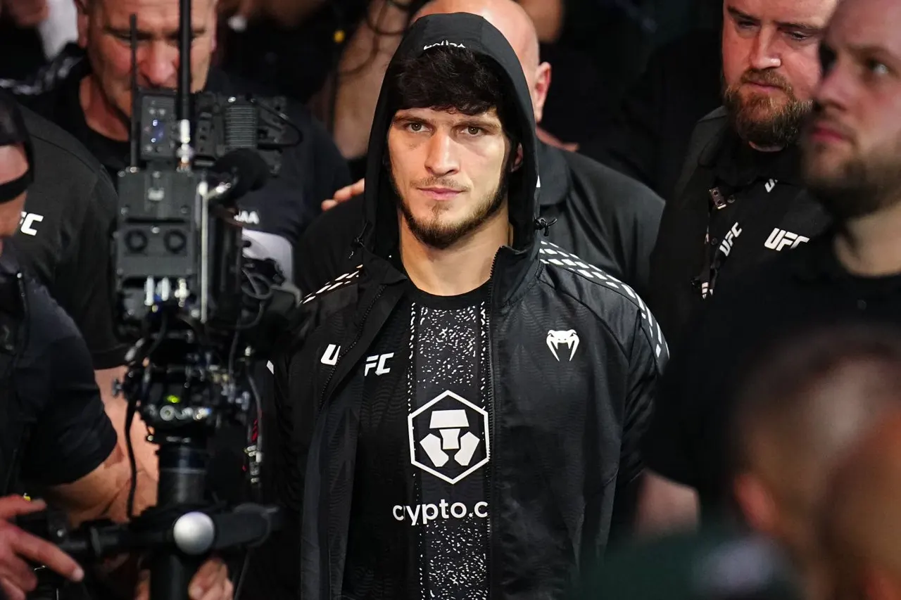 Мовсар Евлоев проиграл Волкановски нокаутом на UFC 333